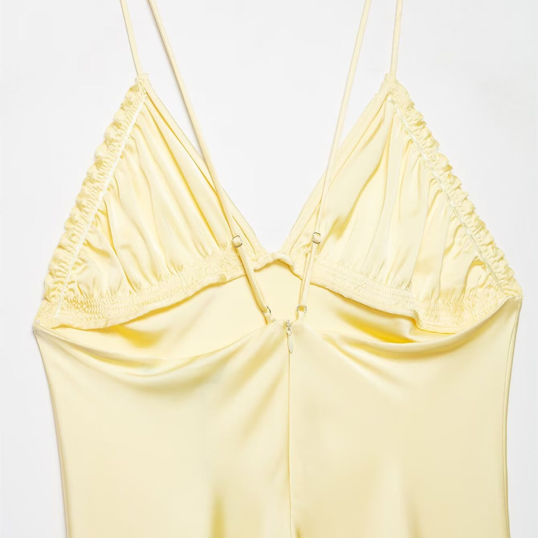Damen Slipdress mit verführerischem V-Ausschnitt und feinen Rüschendetails EB