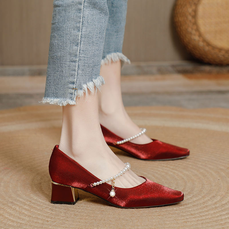 Damen schicke Pumps mit verzierten Riemen EB