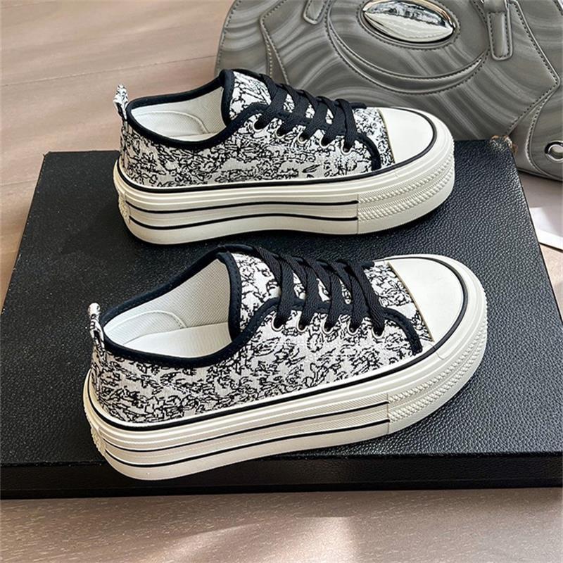 Damen Plateausneaker mit kreativem Muster und stabiler Gummisohle EB