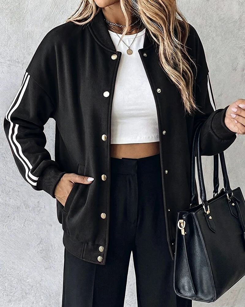 Damen Oversized Collegejacke mit Druckknopfleiste und kontrastierenden Streifenärmeln EB