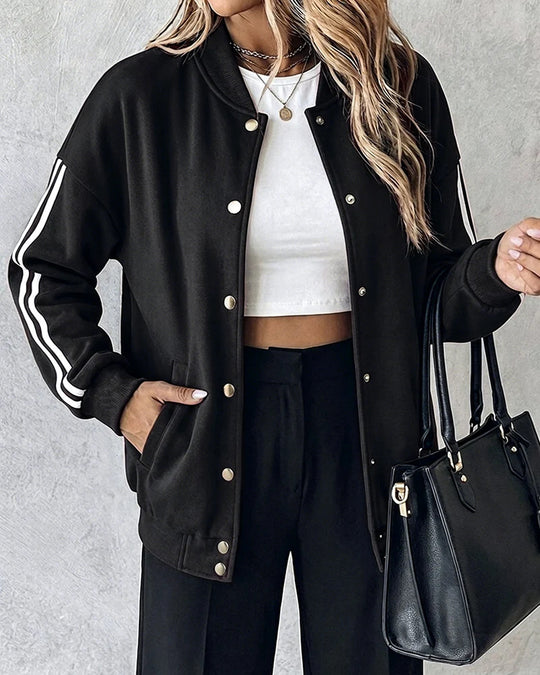 Damen Oversized Collegejacke mit Druckknopfleiste und kontrastierenden Streifenärmeln EB
