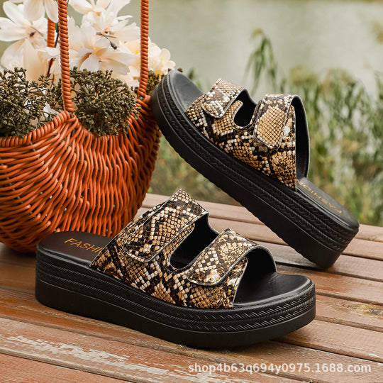 Damen Komfortable Slipper-Sandalen mit verstellbaren Klettverschlüssen und rutschfester Sohle EB