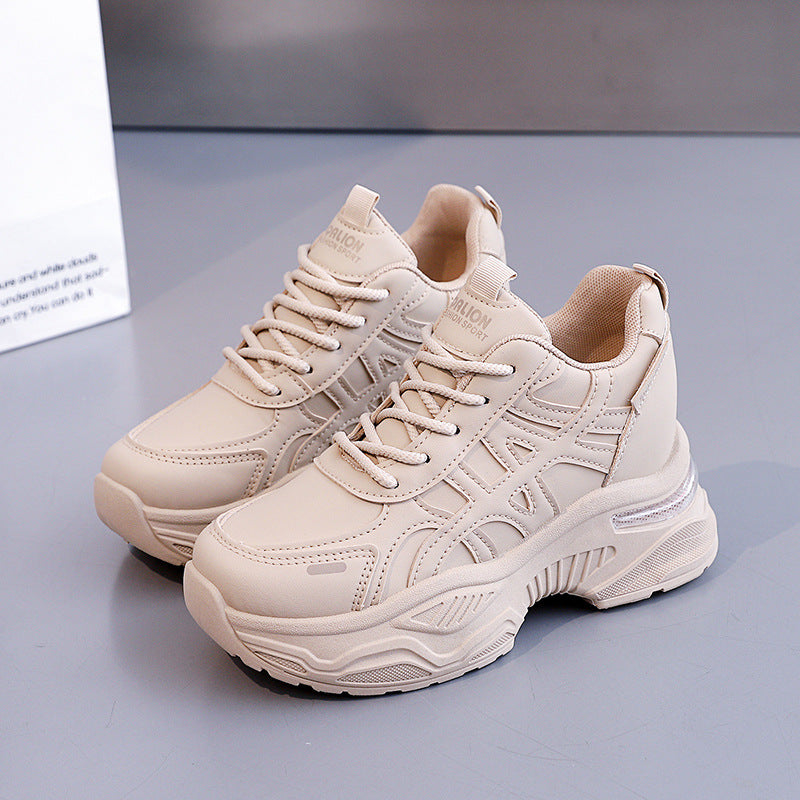 Damen Sportliche Sneakers mit innovativer Dämpfung und rutschfester Profilsohle EB