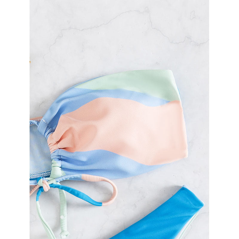 Damen Bandeau-Bikini mit verspieltem Schnitt EB