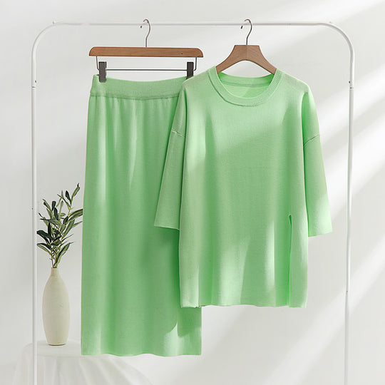 Damen stilvolles Strickset mit lässigem Schnitt und seitlichem Schlitz EB
