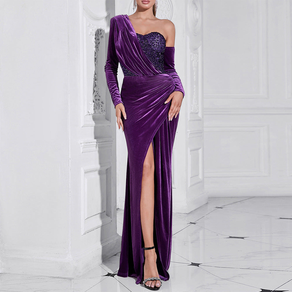 Damen Samt Abendkleid mit asymmetrischem Ausschnitt und eleganter Drapierung EB
