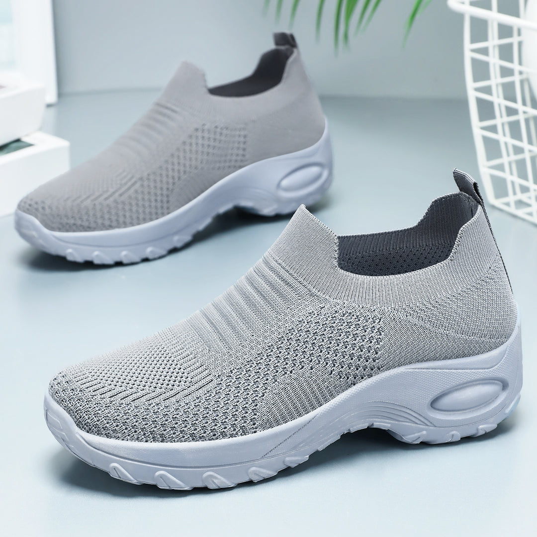 Damen Bequeme und atmungsaktive Slip-On Laufschuhe mit elastischem Obermaterial EB