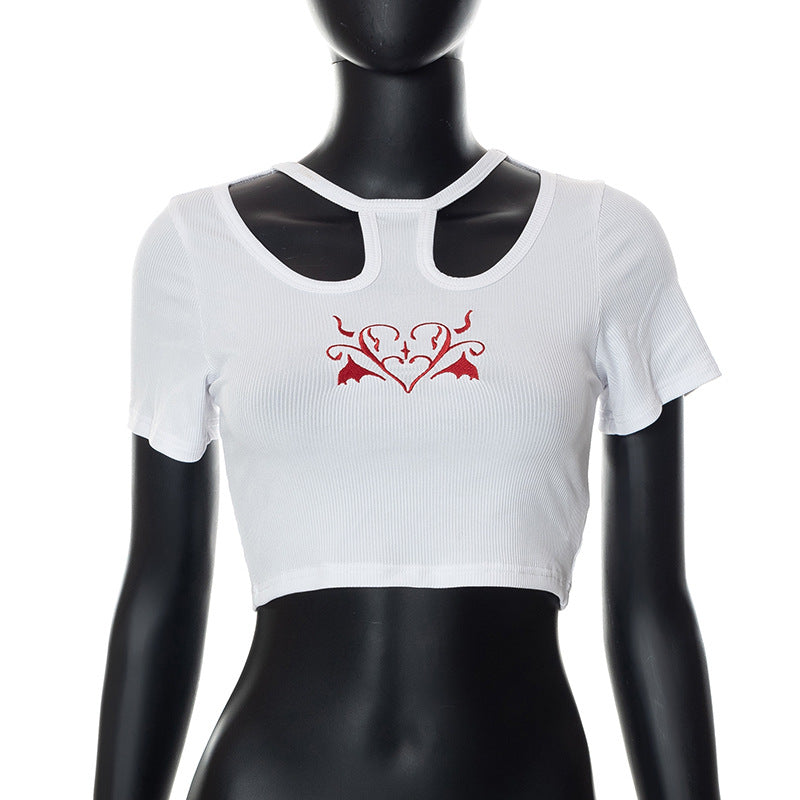 Damen Crop-Top mit kreativem Cut-Out und gesticktem Herzdesign EB