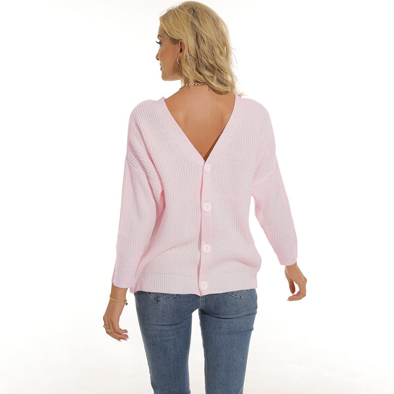 Damen Strickjacke mit tiefem V-Ausschnitt und Knopfleiste EB