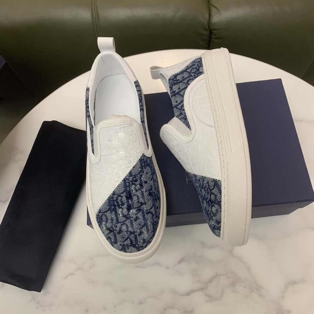 Damen Slip-On Sneakers mit eleganter Textur und komfortablem Fußbett EB
