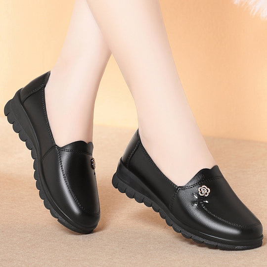 Damen Elegante Slipper mit floralem Schmuckdetail und rutschfester Sohle EB