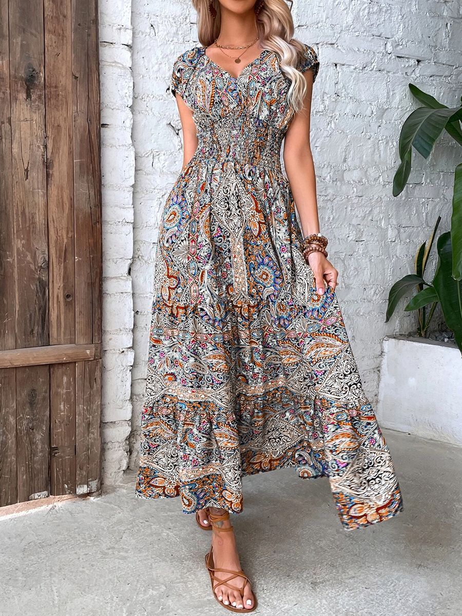 Damen Elegantes Maxikleid mit Floral- und Smock-Detail EB