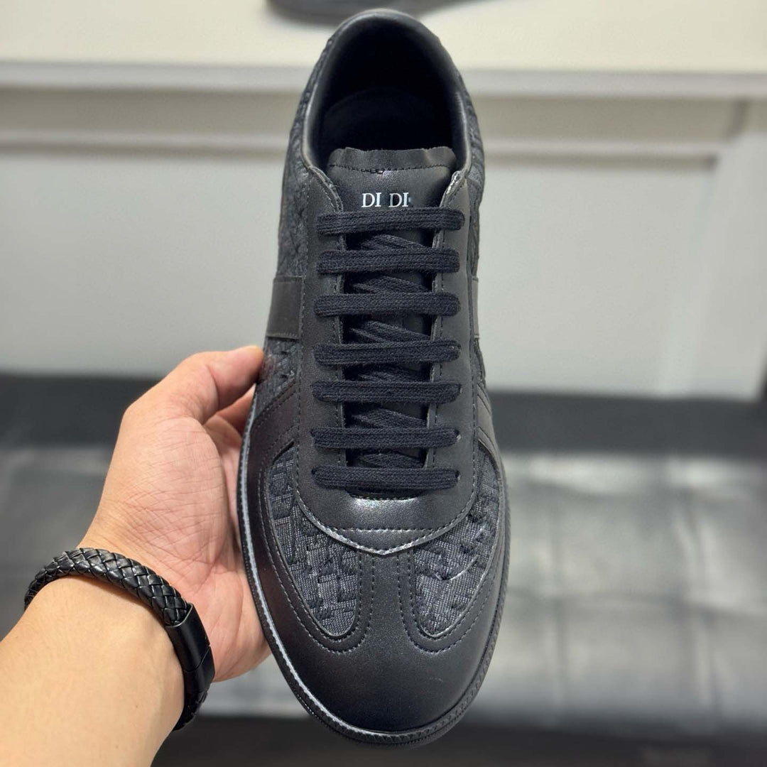 Damen Sneakers aus hochwertigem Leder mit elegantem Muster und rutschfester Sohle EB
