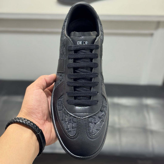 Damen Sneakers aus hochwertigem Leder mit elegantem Muster und rutschfester Sohle EB