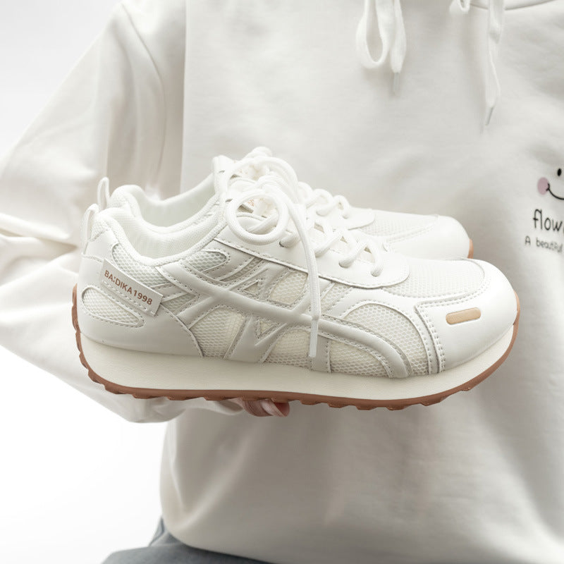 Damen Sportliche Sneaker mit atmungsaktiver Netzstruktur und dämpfender Sohle EB