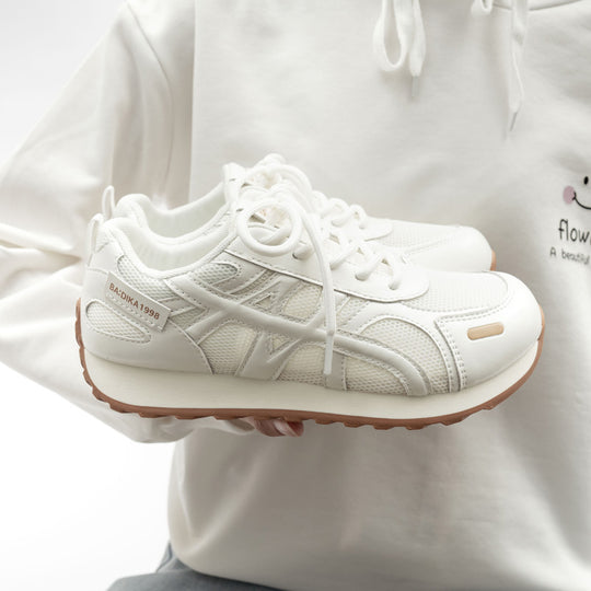 Damen Sportliche Sneaker mit atmungsaktiver Netzstruktur und dämpfender Sohle EB