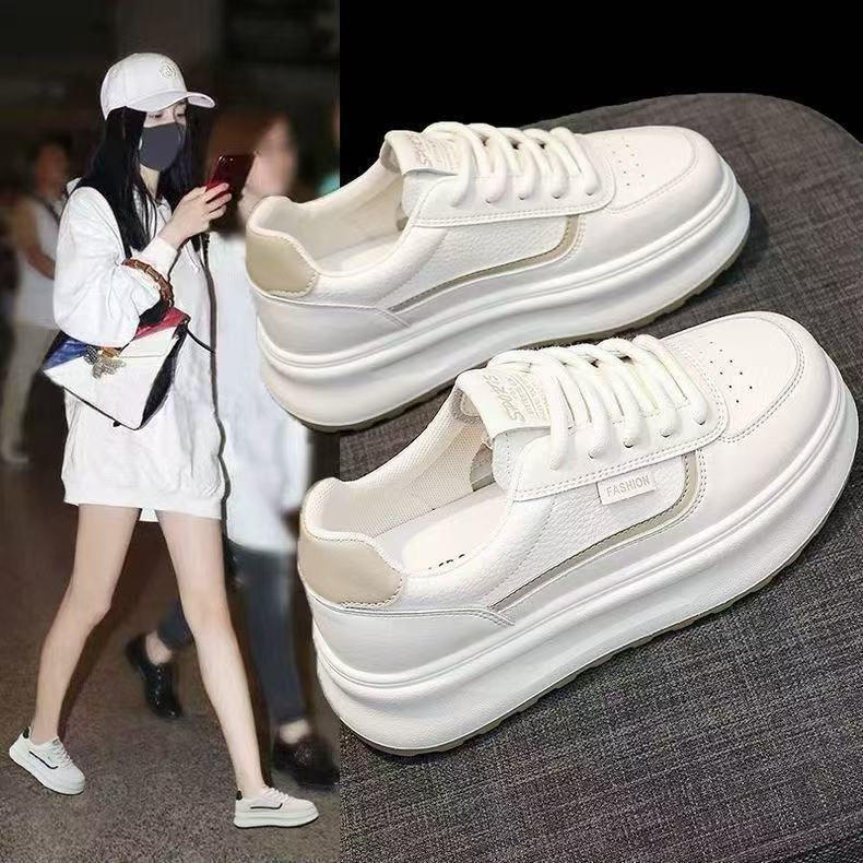 Damen Sneakers im modernen Chunky-Stil mit dämpfender Sohlenkonstruktion EB
