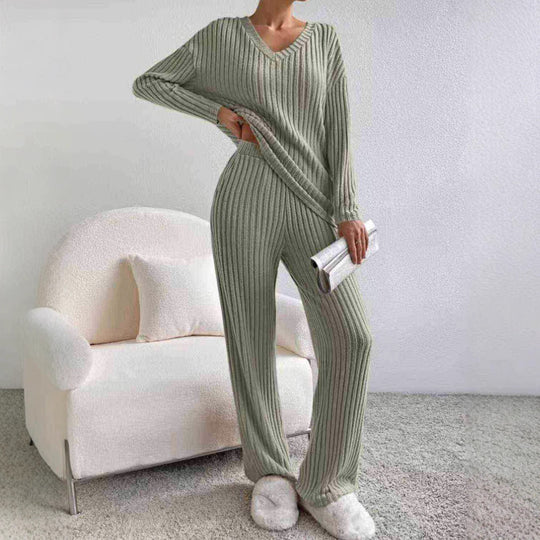 Damen Strickanzug mit lässigem V-Ausschnitt EB