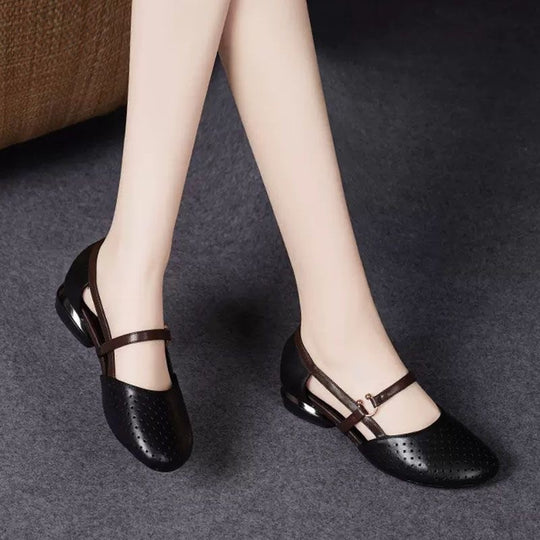 Damen Ballerinas mit luftigen Perforationen und eleganter Doppelriemenführung EB