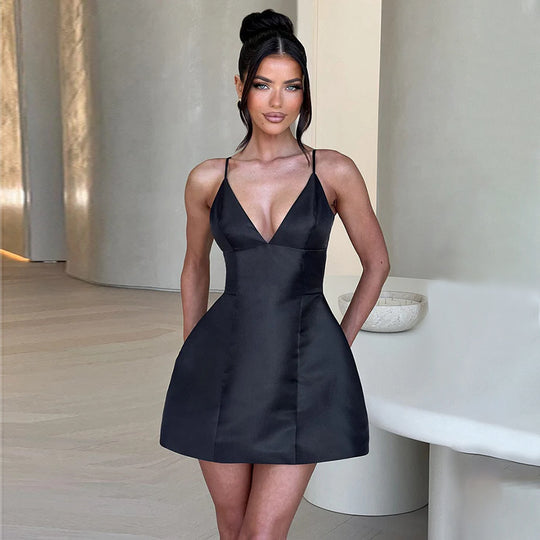 Damen Freizeitliches Minikleid mit schmalen Spaghettiträgern EB