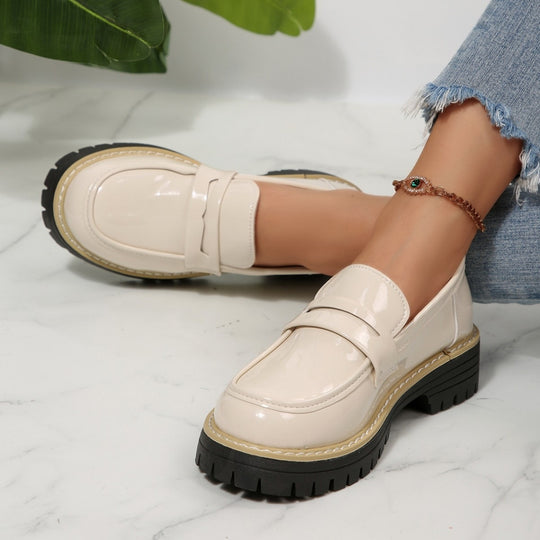 Damen Modische und komfortable Lackleder-Loafers mit robustem Profil EB