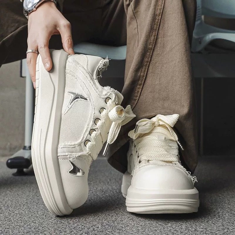 Damen Hochwertige Sneaker mit innovativer Schnürdetails und bequemer Dämpfung EB