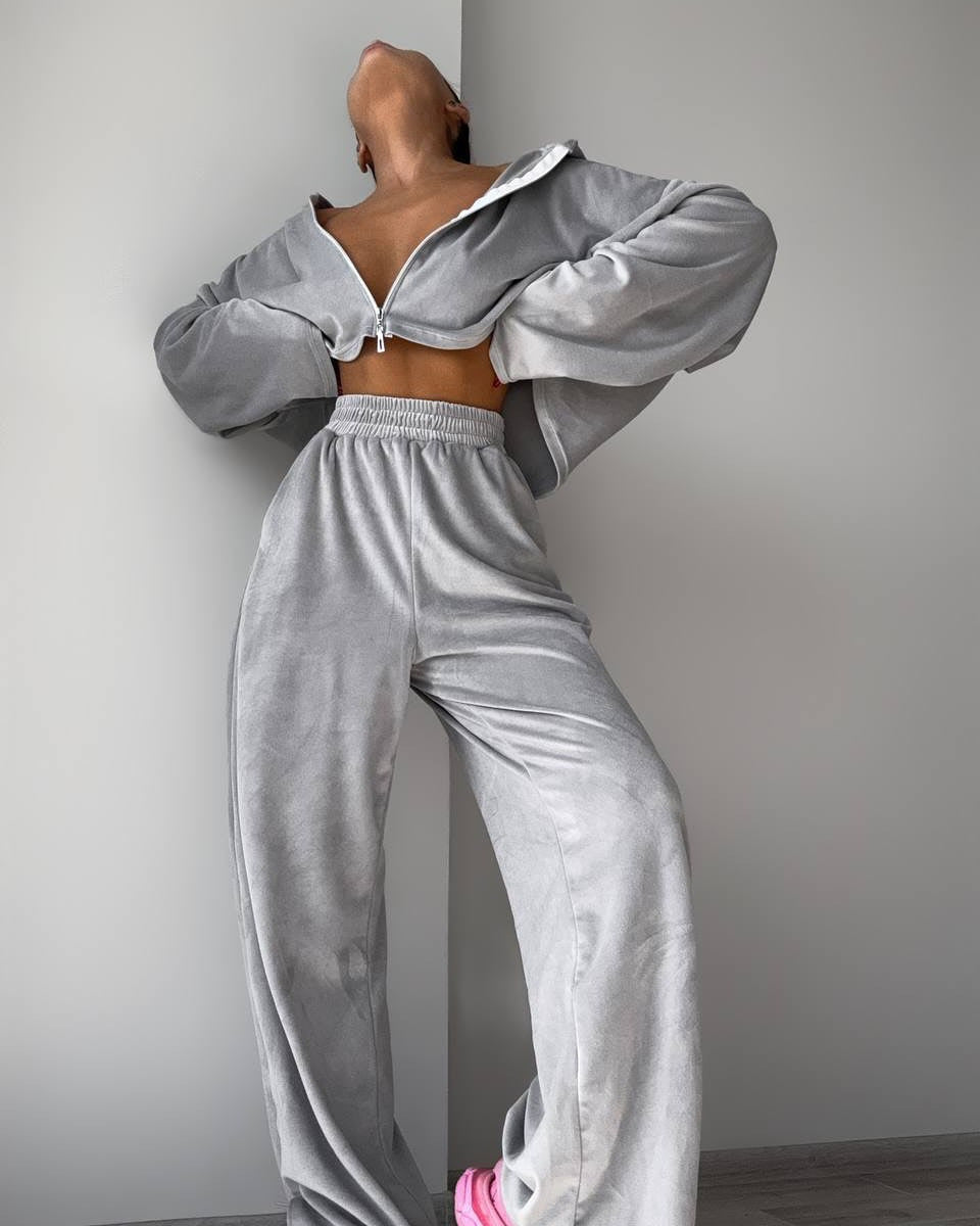 Damen Cropped Samt-Zip-Hoodie mit ausgestellten Ärmeln und fließender High-Waist Loungehose EB