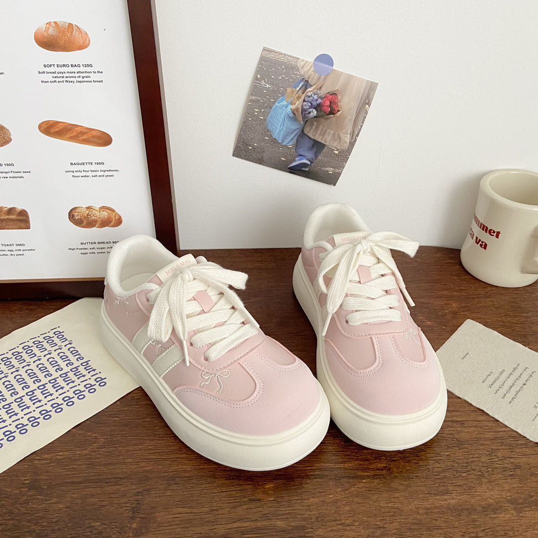 Damen Sportliche Plateau-Sneakers mit verspielten Applikationen EB