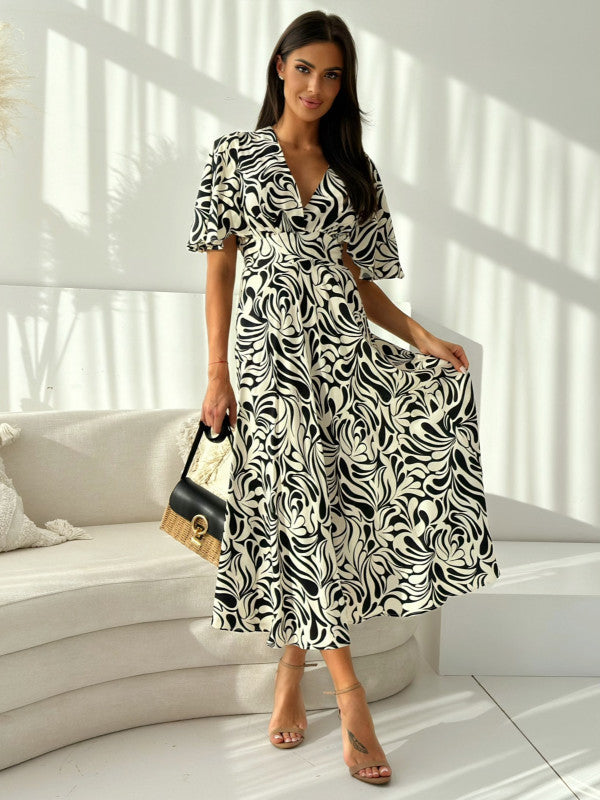 Damen Wickelkleid mit floralem Design EB