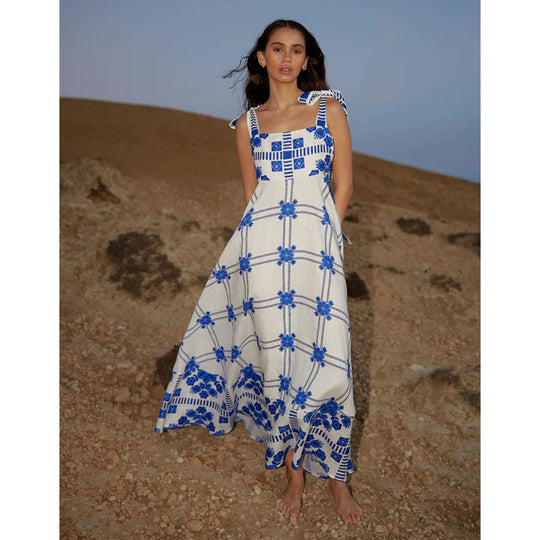 Damen Maxikleid mit verspieltem Karomuster und innovativen Trägerdetails EB