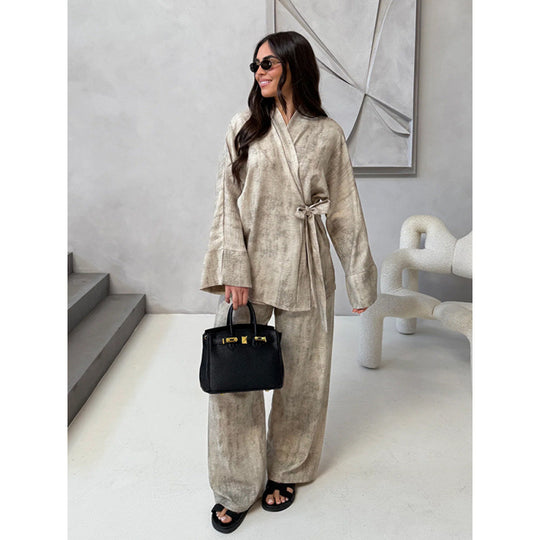 Damen Elegantes Jumpsuit mit taillierter Silhouette und lässigem Gürtel EB