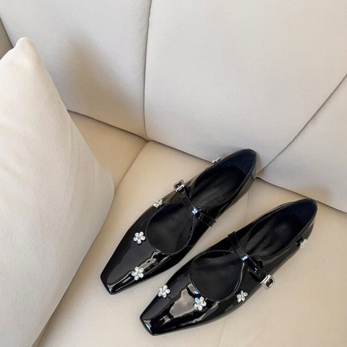 Damen Ballerina-Schuhe mit floralem Schmuckdetail und elegantem Riemendesign EB