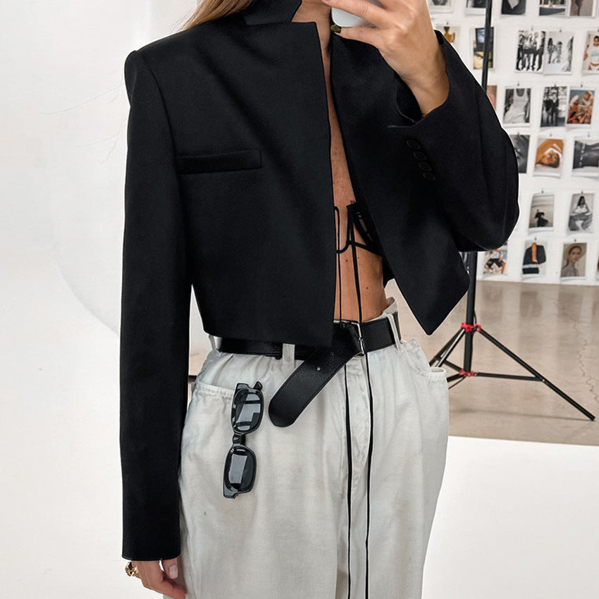 Damen Kurzer Blazer mit Stehkragen und Taschen EB