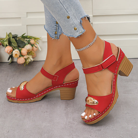 Damen elegante Sandalen mit geschmackvollem Metallic-Detail EB
