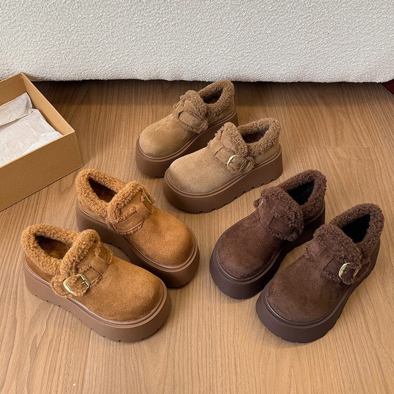 Damen Plüschige Slipper mit robustem Plateau und eleganter Schnalle EB