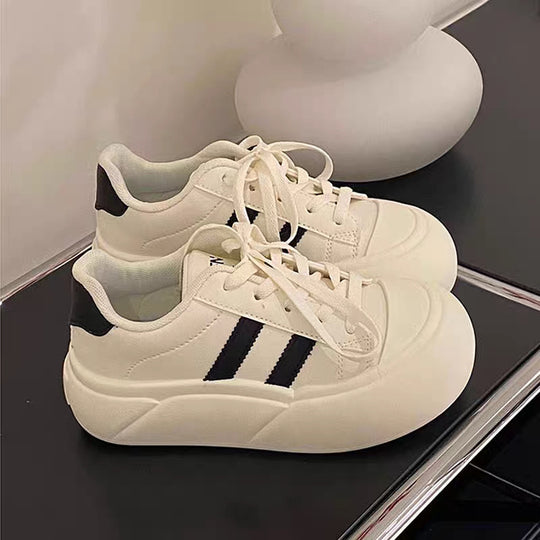 Damen Sportliche Sneakers mit gepolstertem Innenfutter und rutschfester Laufsohle EB