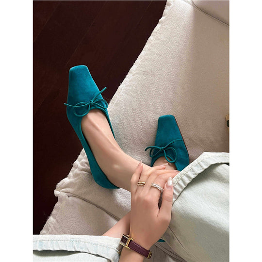 Damen elegante Ballerinas mit feinem Riemen und zarter Schleife EB