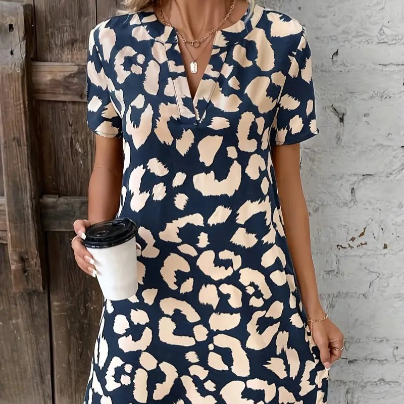Damen Freizeitkleid im modernen Leopardenmuster mit modischem Kragen EB