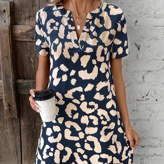 Damen Freizeitkleid im modernen Leopardenmuster mit modischem Kragen EB