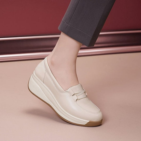 Damen Bequeme und elegante Slip-On Sneakers mit dämpfender Sohle EB