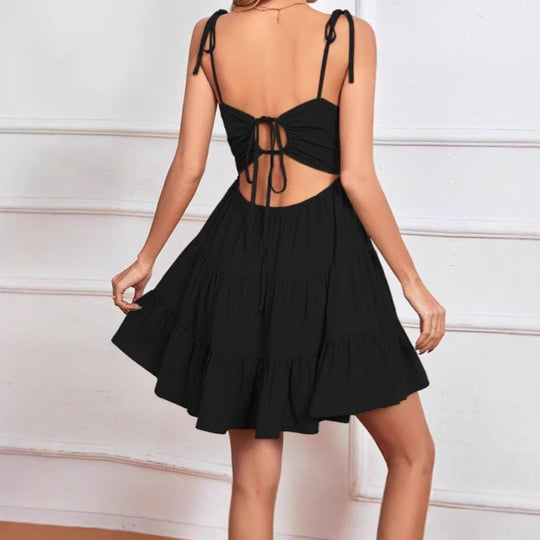 Damen Minikleid mit verstellbaren Trägern und gerafftem Rock EB