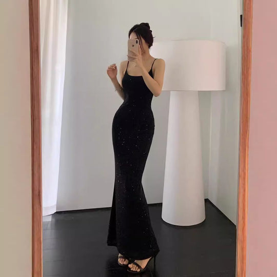 Damen Glamouröses Maxikleid mit eleganten Spaghetti-Trägern und ausgestelltem Saum EB