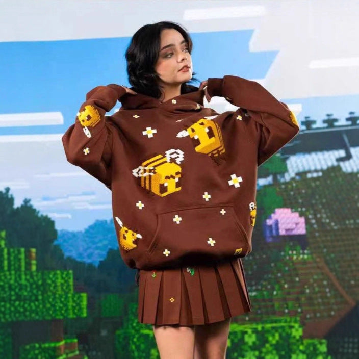 Unisex nan Kapuzenpullover mit eingestricktem Pixel-Bienenmotiv und aufgesetzter Kängurutasche EB