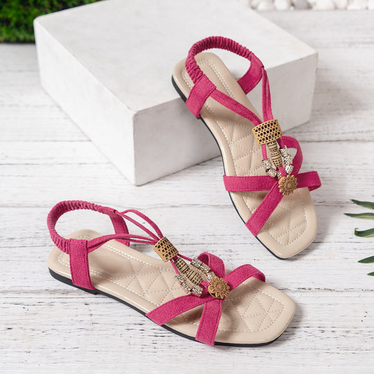 Damen Zierliche Sandalen mit dekorativen Anhängern EB