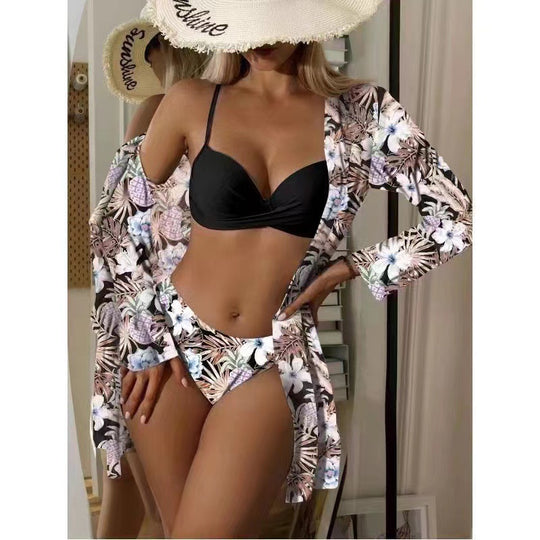 Damen Strand-Bikini mit floralen Verzierungen und elegantem Kimono EB