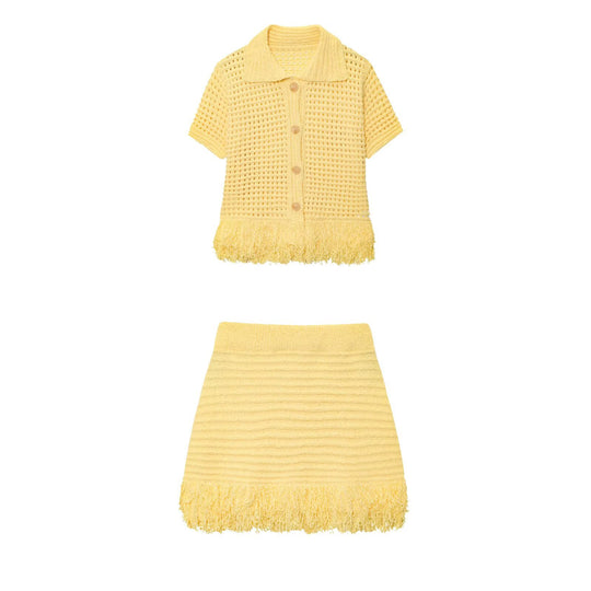 Damen Kurzarm-Strickjacke mit fransigem Saum und dekorativen Knöpfen EB