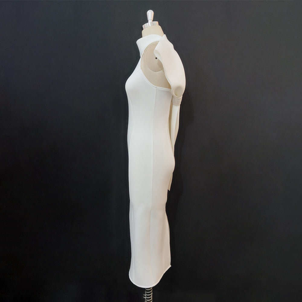 Damen Elegantes Midi-Kleid mit asymmetrischem Halsausschnitt und innovativem Rüschendetail EB