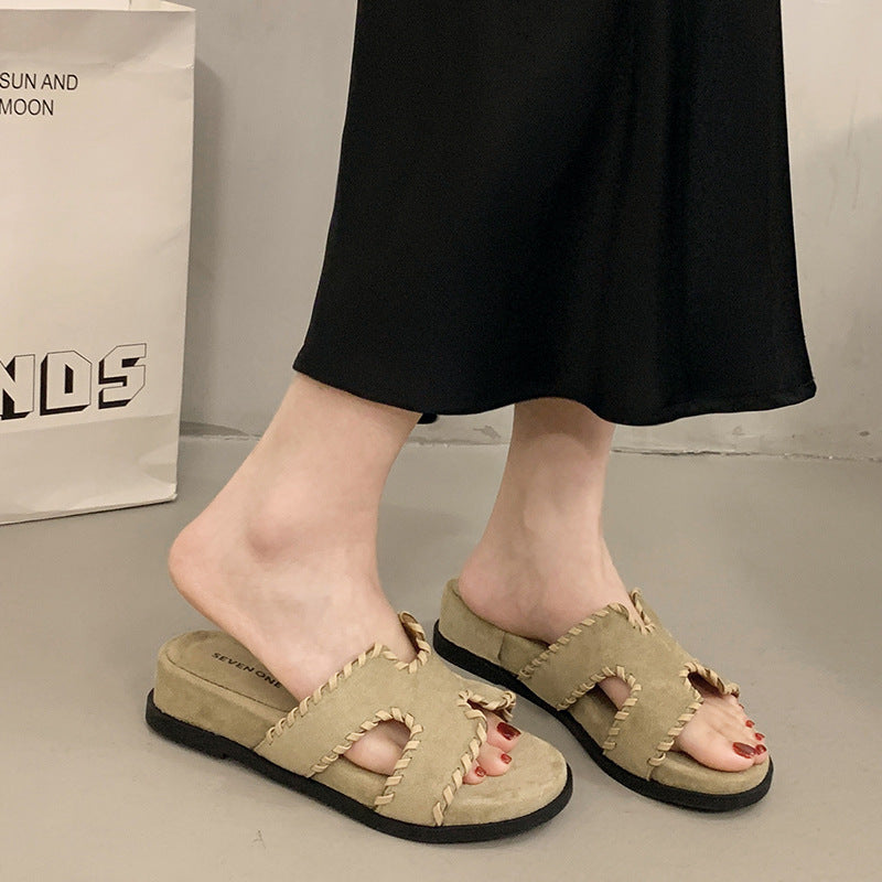 Damen Riemchen-Pantoletten mit handgearbeiteten Details EB
