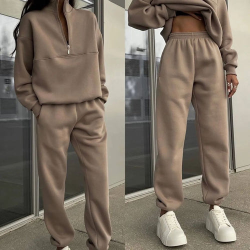 Damen Sportlicher Sweatanzug mit hochschließendem Kragen EB