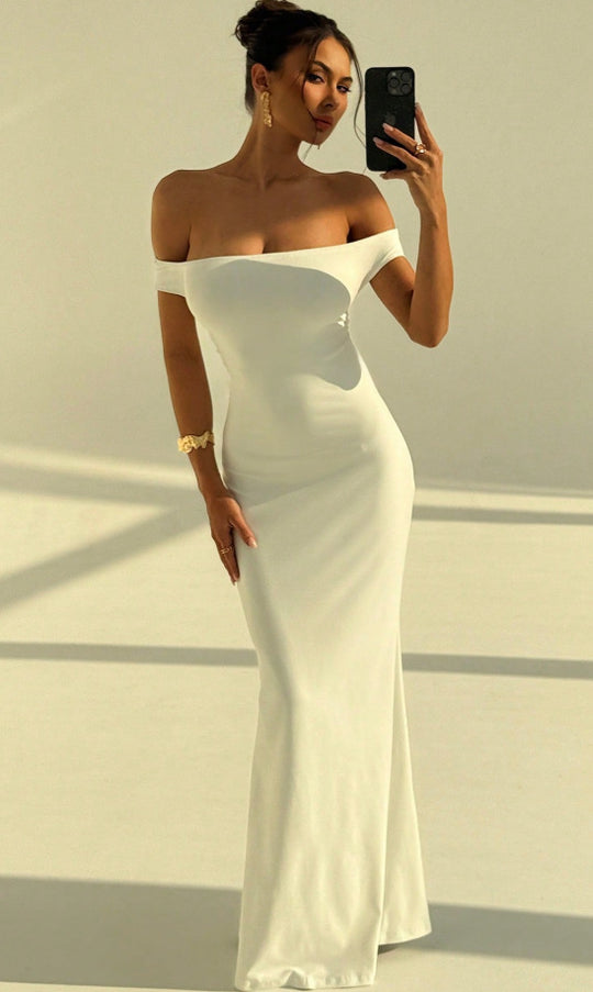 Damen Elegantes Off-Shoulder Maxikleid mit figurbetontem Schnitt EB
